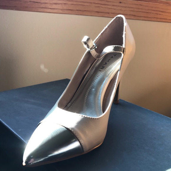 Tahari Blush colored heels - Picture 2 of 8